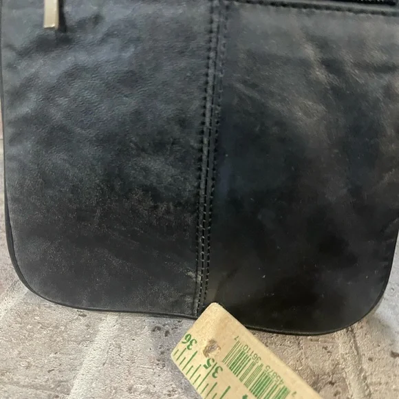 Black Sling Bag - Picture 6 of 10